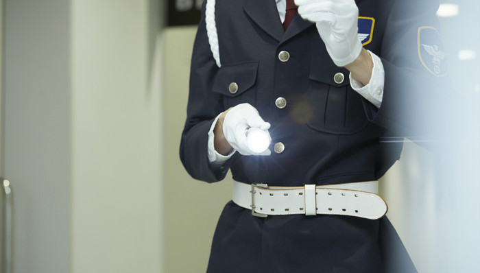 学校安全工作,公安部,校园安全,风险防控,学校大门,紧急报警,校园周边,中小学,安全事故,教育部门