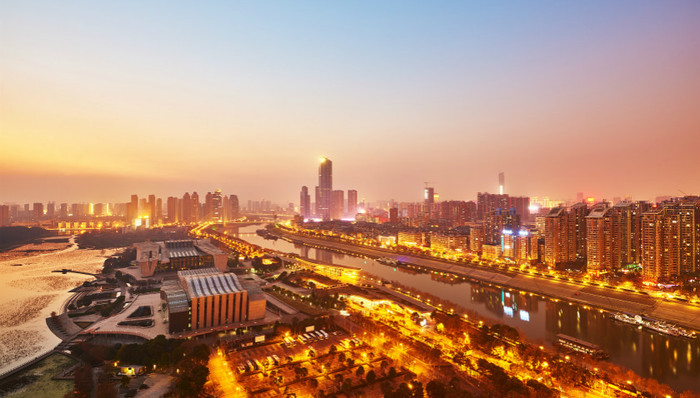 争夺站在“金字塔顶端”的人，湖北出手了