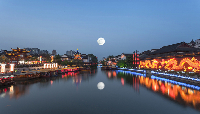 中秋赏月宝鉴：坐离月亮最近的航班，看长安同款圆月