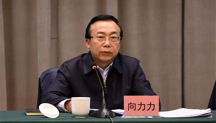 党组成员,人大常委会,湖南省人民政府,1983年,党组书记,主任科员,湖南省衡阳市,副镇长,违纪违法