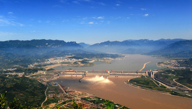 【数说70年②】在黄土地刷新奇迹，盘点中国十大重点工程