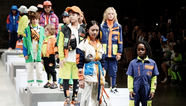 安踏儿童目标2025年营收200亿，登台纽约时装周探路国际范