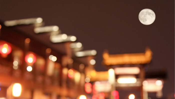中秋小长假出游性价比高 “团圆赏月”激活夜游经济