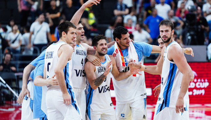 世界杯1/4决赛：夺冠大热塞尔维亚爆冷出局，阿根廷、西班牙挺进半决赛