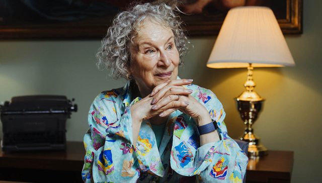 《遗嘱》书评：当全世界读者翻开历史书的下一页，阿特伍德的名字就写在上面