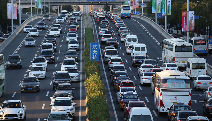乘联会秘书长:北京上海等地汽车限购不可能全部放开