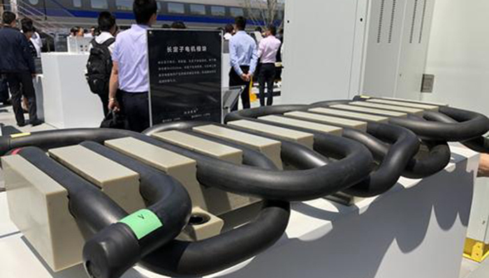 时速,高速磁浮,长定子直线电机,高速磁浮列车,中车,动力心脏,电磁铁,无影腿,电力供给,转子