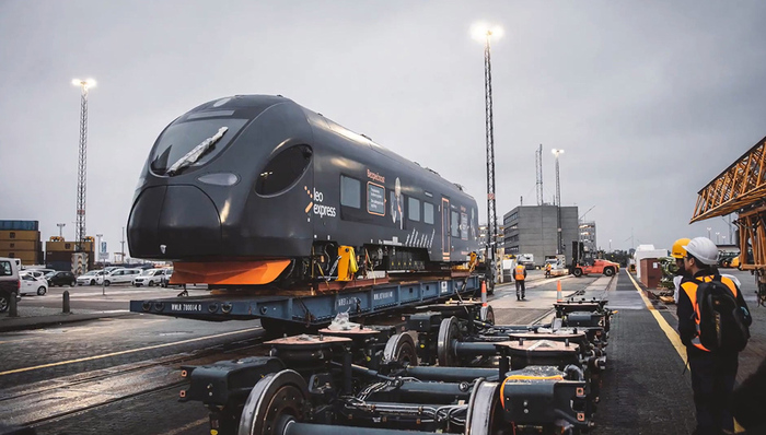 “天狼星”运抵捷克，中国动车组首次进入欧盟