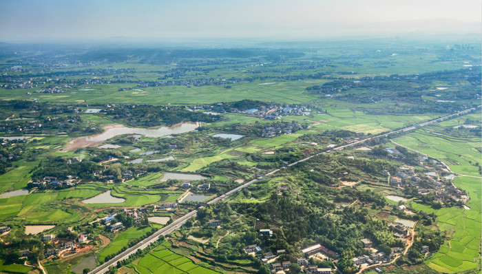 实际利用外资33年翻3300倍，四川由内陆盆地变开放前沿