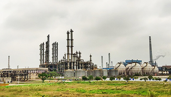 400亿大单能否助力东华能源转型？