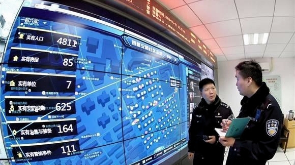 警力严重不足的上海却是全球最安全城市之一，谁助了一臂之力