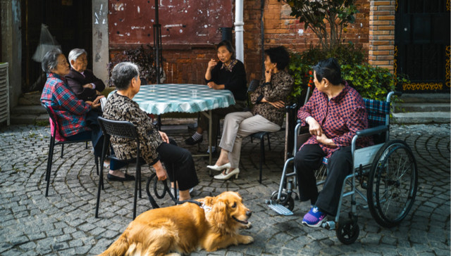 深度老龄化来袭，万亿级适老化基础设施改造迫在眉睫