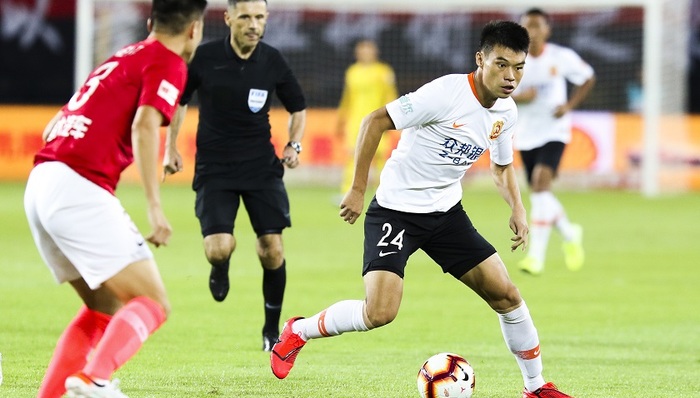 【体育早报】恒大主场负卓尔五场不胜 利物浦战胜切尔西5分领跑