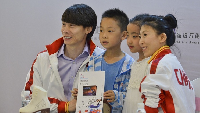 北京中杉庞清佟健冰雪学校成立，体教结合再寻新突破