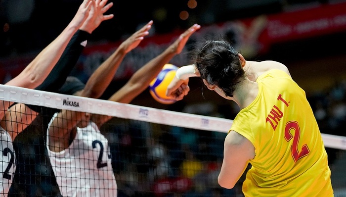 中国女排3-0完胜美国,世界杯延续不败