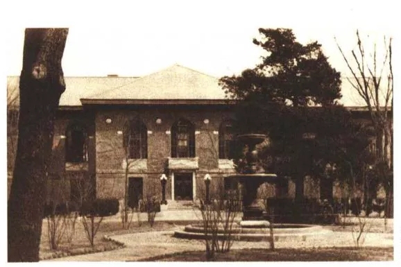 钱钟书,录取标准,闻一多,清华学校,季羡林,破格,清华学堂,理工学科,高中化学,作文