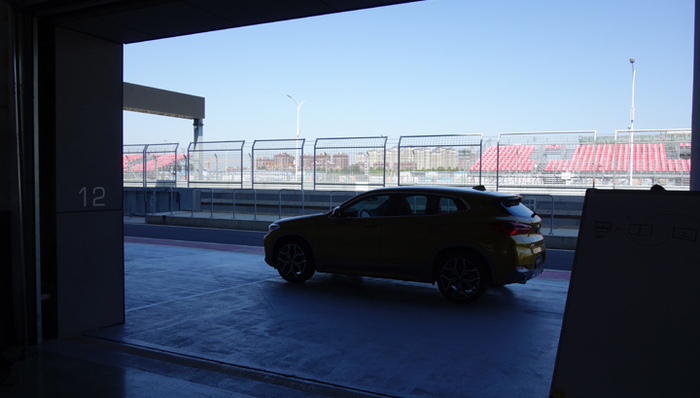 首试|如何造一台恰如其分的跨界轿跑，宝马的答案是X2