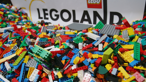 乐高乐园落户四川，背后的默林娱乐是仅次于迪士尼的乐园巨头