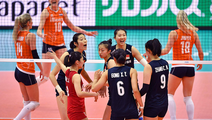 【体育晚报】世界杯中国女排击败荷兰取九连胜 足协重罚张鹭禁赛一年