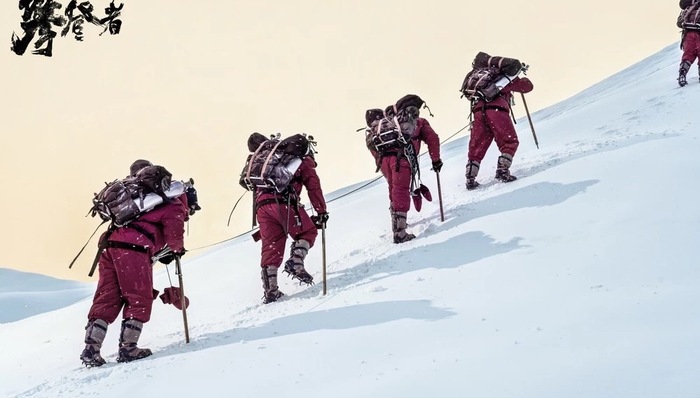 国庆档三部主旋律背后90%影视股飘红，上影一个月飙涨36%