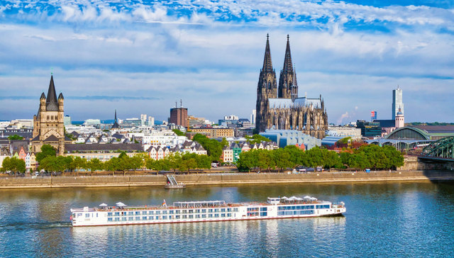 躺着畅游欧洲，维京游轮如何打动了中国银发族