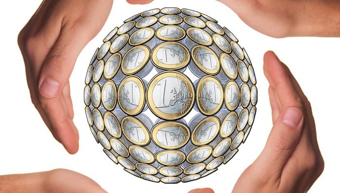 “领带大王”去世：生前将“报效祖国”写进遗嘱，一生捐款超12亿