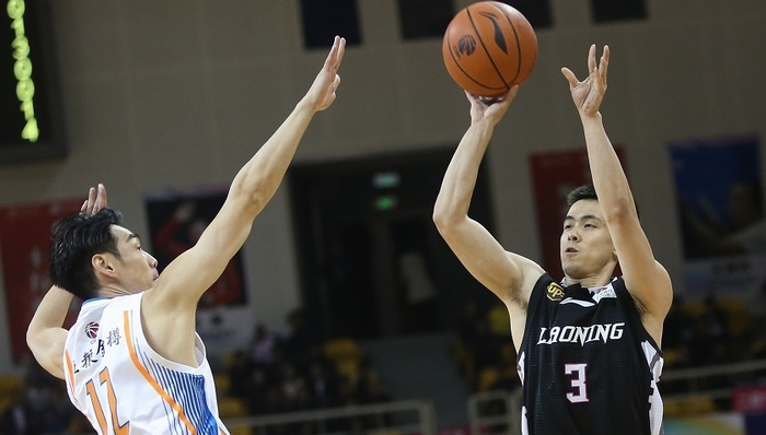 【体育晚报】CBA季前赛揭幕 女篮奥运预选赛亚太分组确定