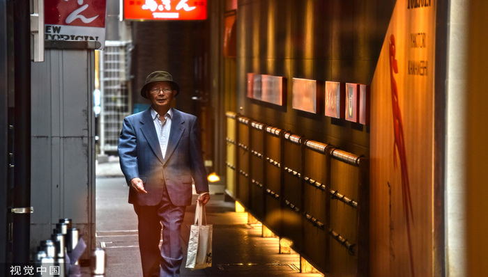 九成台湾中高龄上班族感到“职场恐慌”，乐退指数连续四年不及格