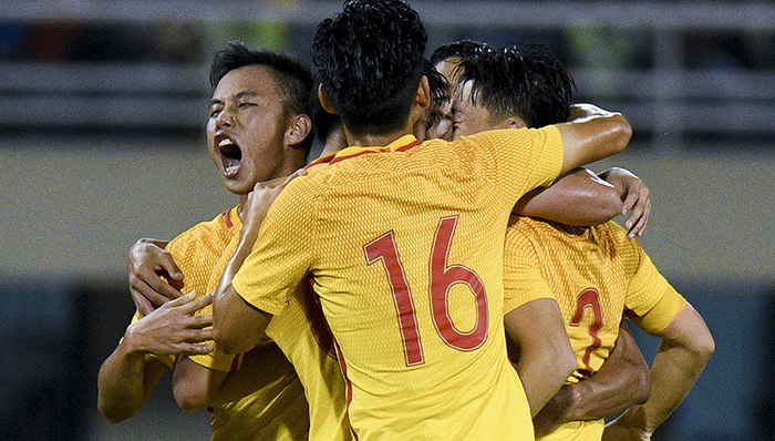 【体育早报】四国赛国奥男足2-0胜印尼，欧预赛葡萄牙三连胜