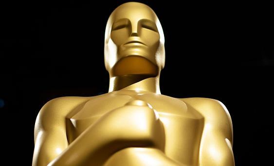 奥斯卡想靠“复联4们”提振收视率，背后迪士尼与Netflix暗战打响