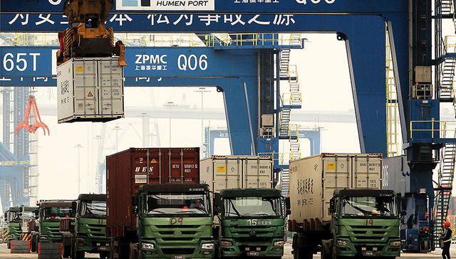 【界面晚报】前三季度中国出口增长5.2% 江苏开展道路交通安全“百日整治”