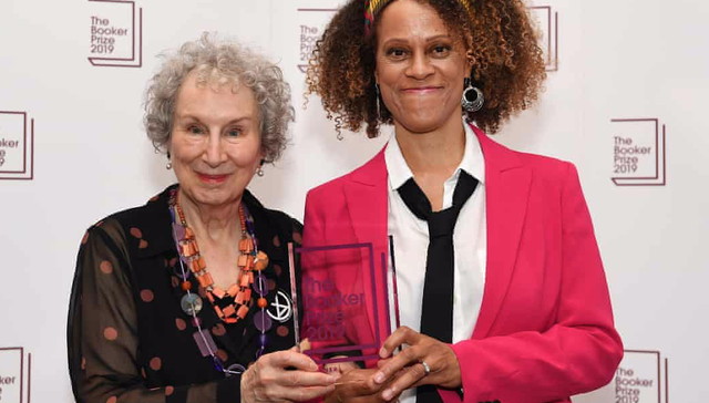 2019年布克奖创下多项纪录，阿特伍德与埃瓦里斯托共享奖金
