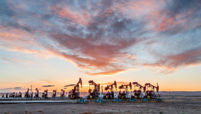 延长油田原总经理的“生意经”：为同学承揽项目，弟弟充当“白手套”