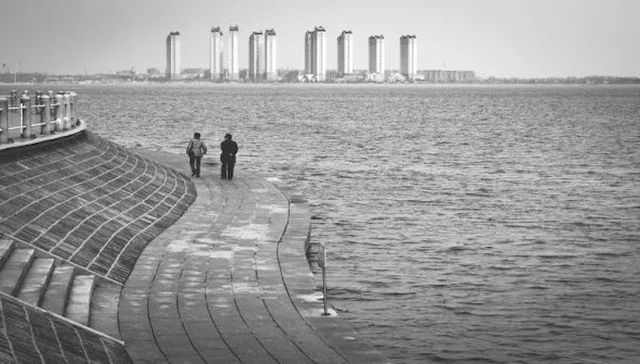 如何跳出贫困陷阱：中国故事新解读