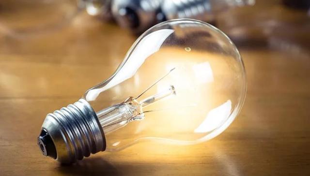 ADR,汉庭,同比分别增长,负增长,住酒店,2019年,特许店,中高端,RevPAR,入住率