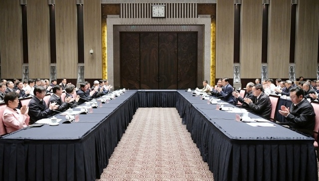 陈豪,造血功能,阮成发,认真学习,政治责任,殷一璀,基本医疗,义务教育,中国特色社会主义,市人大常委