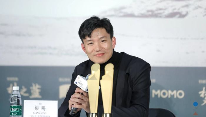 【专访】《日光之下》导演梁鸣：每天都有突发状况，拍戏永远是面临各种问题