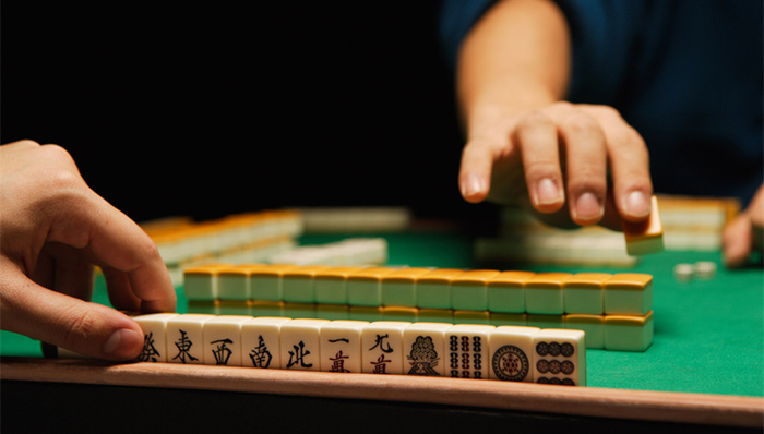 地方新闻精选|江西玉山警方删除取缔麻将馆通告：措辞存瑕疵，修改重新公布