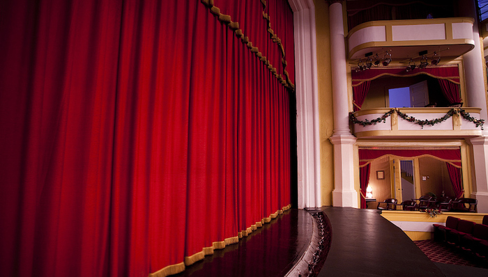 新财富评选即将重启？券商称尚未收到文件，8家“白名单”上的评选正相继筹备