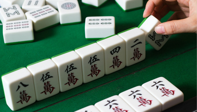 “打5元麻将被拘15日”当事人不满赔偿4700元，上诉至成都市中院