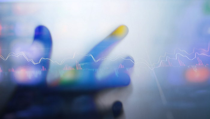 华谊嘉信,涨停,暂停上市,李佳琪