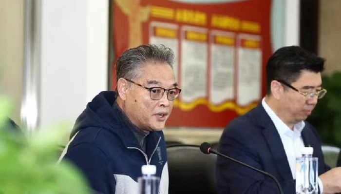 中国男排换帅冲击奥运资格，老帅沈富麟重新出山