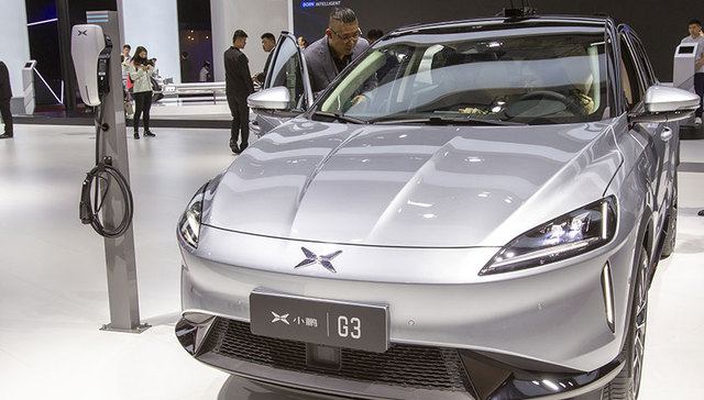 小鹏汽车被质疑“超级快充”，律师称“不得误导性宣传”