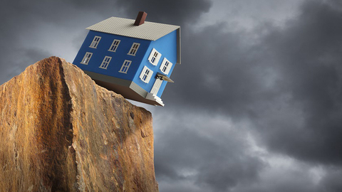 【财说】拉夏贝尔深陷债务危机：累计融资达62亿，钱都花哪了？