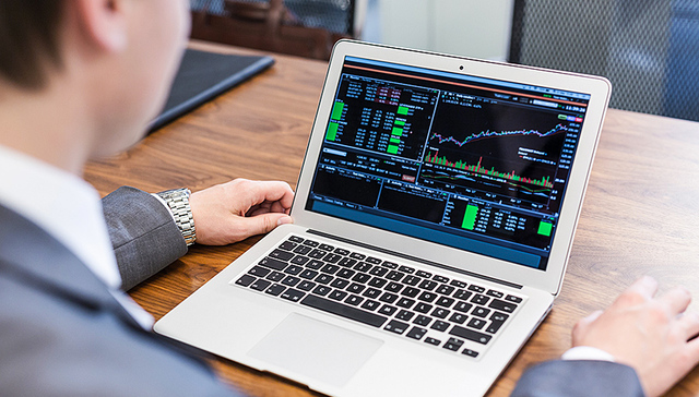 【界面晚报】创业板十年再起航 彭博全球经济指数中国列第四