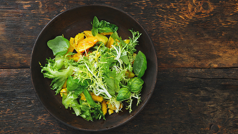 【深度】人人吃草的时代，沙拉店主为何却说“我太难了”？