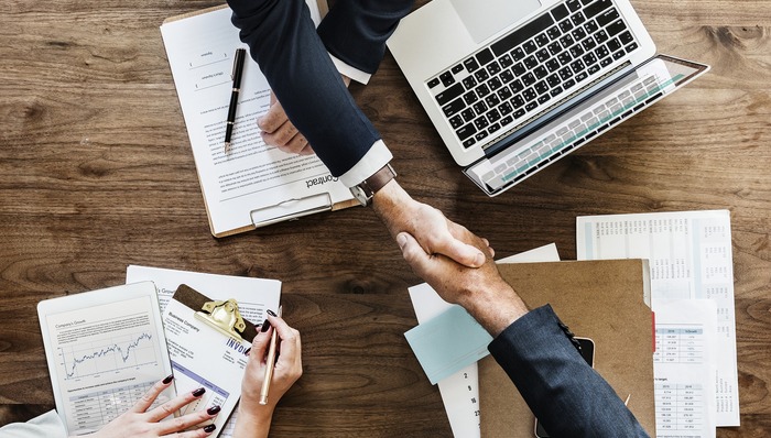 PE史上经典一役诞生记：为何是这家机构