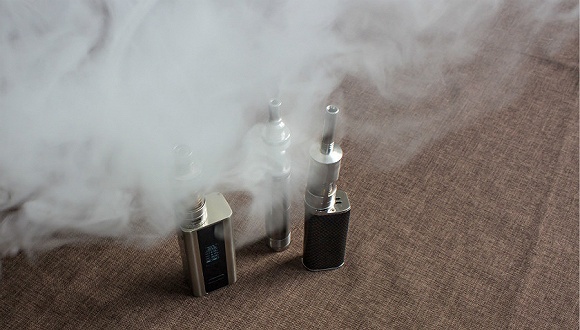 【深度】监管之下的电子烟商人：几家欢喜几家愁