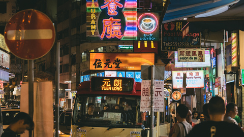 【特写】连李嘉诚也救不了香港餐厅