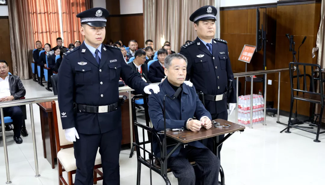 被控受贿2500余万元，包头原副市长路智受审